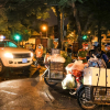 Hà Nội: Trắng đêm dẹp chợ nông sản trái phép cạnh Bốt Hàng Đậu
