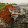 Vỡ đập 40.000 m3 chất thải ở Lào Cai: Dùng 500 tấn vôi trung hòa axit đưa độ pH về mức trung tính