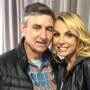 Cha Britney Spears xin bỏ quyền giám hộ con gái