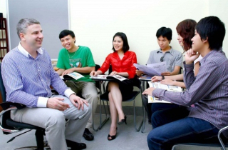 Dạy tiếng Anh thế nào?