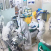 “Cuộc chiến” ở tầng điều trị bệnh nhân COVID-19 cao nhất của Hà Nội