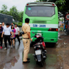 Xe buýt cán chết cô gái 21 tuổi gần trường ĐH Nông Lâm