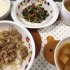 Bữa ăn bán trú của học sinh Việt ở nước ngoài
