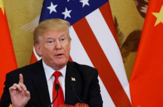 Tín hiệu đáng sợ nhất 10 năm qua, Donald Trump nặng lời 