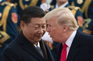 Hoảng loạn toàn cầu, tín hiệu đáng sợ và nỗi lo cho Donald Trump