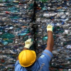 Indonesia cáo buộc công dân Singapore nhập lậu rác
