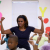 Michelle Obama truyền cảm hứng tập gym