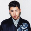 Nick Jonas bị fan sàm sỡ