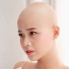 Cô gái ung thư vú thi nhan sắc với mái đầu trọc