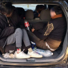 Đức bắt 17 người Việt trốn trên ôtô