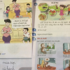 Phát hiện thêm một cuốn sách giáo khoa Tiếng Việt 1 chi chít 