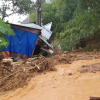 Đi vận động dân tránh bão số 9, hai cán bộ ở Quảng Nam bị núi lở vùi mất tích