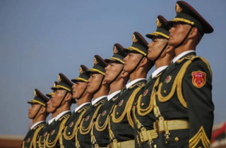 Trung Quốc quyết xây dựng quân đội ‘sánh ngang với Mỹ