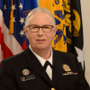 Mỹ phong đô đốc 4 sao cho bác sĩ chuyển giới
