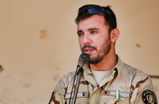 Vụ trà trộn nhằm ám sát tướng Afghanistan và Mỹ của Taliban