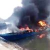 Tàu cao tốc bốc cháy dữ dội ở Quảng Ninh