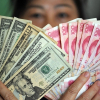 Trung Quốc vùng vẫy thoát khỏi ‘vòng kim cô’ đô Mỹ