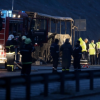 Xe buýt cháy ngùn ngụt trên cao tốc, 45 người chết