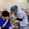 Hà Nội: Học sinh lớp 12 dương tính SARS-CoV-2 từng đến trường tiêm vaccine