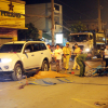 Hai thiếu niên tử vong sau va quẹt ôtô 7 chỗ ở ven Sài Gòn
