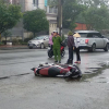 Nam thanh niên tử vong khi tông xe máy vào người qua đường