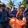 Sóng thần Indonesia: Chính quyền Indonesia chật vật cứu trợ nạn nhân sóng thần