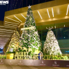 Trung tâm thương mại Hà Nội trang hoàng rực rỡ đón Giáng Sinh