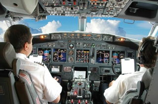 Nghề dễ mắc ung thư: Hàng không chiếm đa số