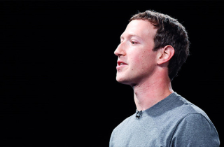 Mark Zuckerberg đang cố cứu Facebook và chính mình