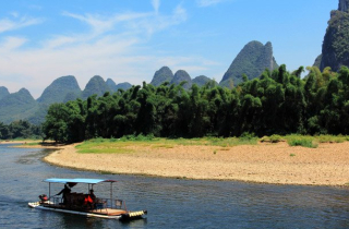 Thả mình thư thái trên dòng Li Giang êm đềm