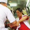 Bác sĩ Sài Gòn hiến máu ngày Thầy thuốc