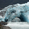 Cầu băng đổ sập trên sông Argentina