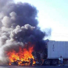 Hoảng hồn chứng kiến container bốc cháy dữ dội trên cao tốc
