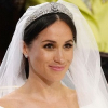 Nữ hoàng Anh cho hôn thê của Hoàng tử Harry mượn vương miện kim cương