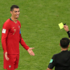 BLV Anh Ngọc: 'Ronaldo may mắn thoát thẻ đỏ sau pha chơi xấu'