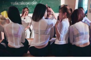 Mặc áo dài lộ nội y: Tăng Thanh Hà, Trần Tiểu Vy gây tranh cãi nhất?