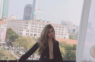 Lần thứ 2 Khổng Tú Quỳnh thử mốt mặc vest không nội y