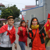 Cổ động viên lái máy cày đến nhà Quang Hải 'tiếp lửa' cho đội tuyển