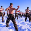 Lính Trung Quốc cởi trần tập luyện trong thời tiết -30 độ C