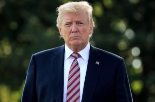 Thành, bại và lùm xùm của Trump sau một năm cầm quyền