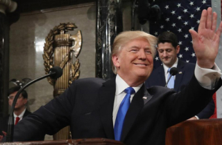 Thông điệp Liên bang chất chứa \'lửa chia rẽ\' của Trump