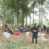 Hàng chục cảnh sát bao vây sòng bạc trong khu rừng