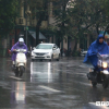 Bắc và Trung Bộ rét 15 độ C, đề phòng mưa đá và lốc sét