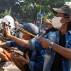 An ninh Myanmar nổ súng vào đám tang người biểu tình