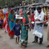 Dân nghèo Ấn Độ túng quẫn, lo đói hơn mắc COVID-19