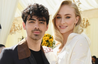 Joe Jonas và sao nữ 