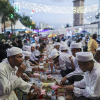 Quan chức Malaysia cải trang bắt người Hồi giáo trong tháng linh thiêng