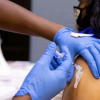 50% người lớn Mỹ tiêm xong vaccine, EU đạt miễn dịch cộng đồng vào tháng 7