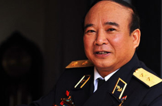 Phó đô đốc Hải quân Nguyễn Văn Tình bị cảnh cáo