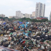 Chung cư Hà Nội, cả ngàn hộ đóng bao om rác trong nhà